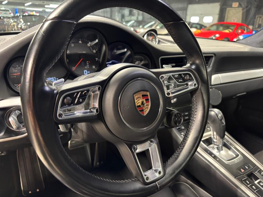 2017 Porsche 911 Carrera S Coupe photo
