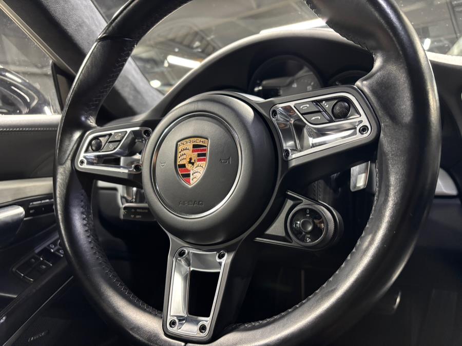 2017 Porsche 911 Carrera S Coupe photo