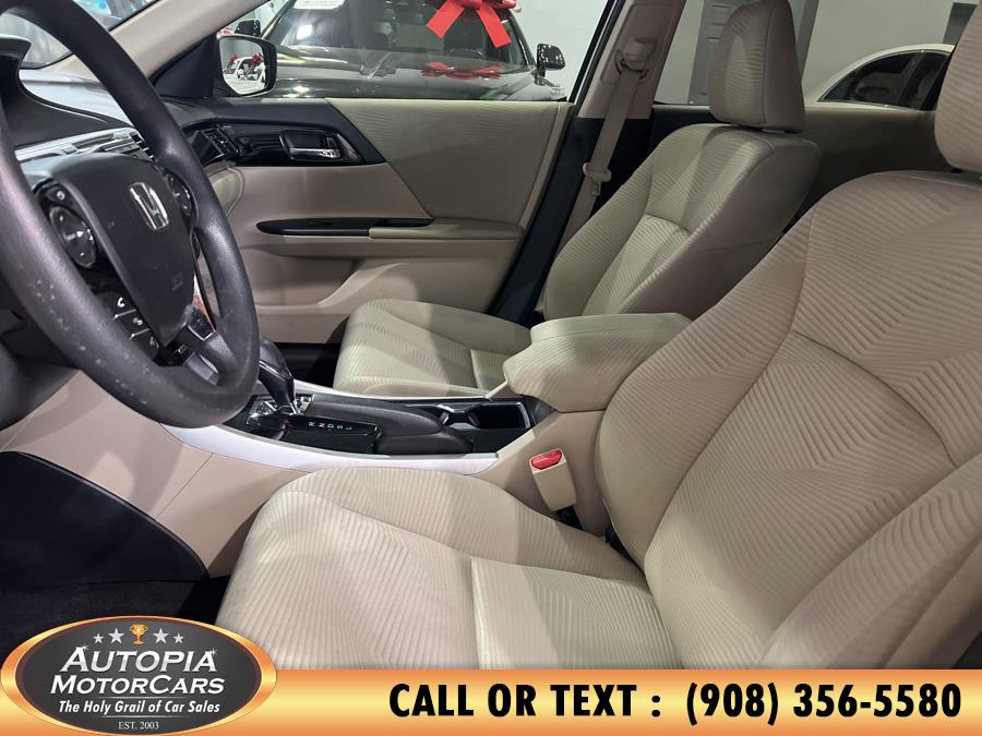 2017 Honda Accord LX photo