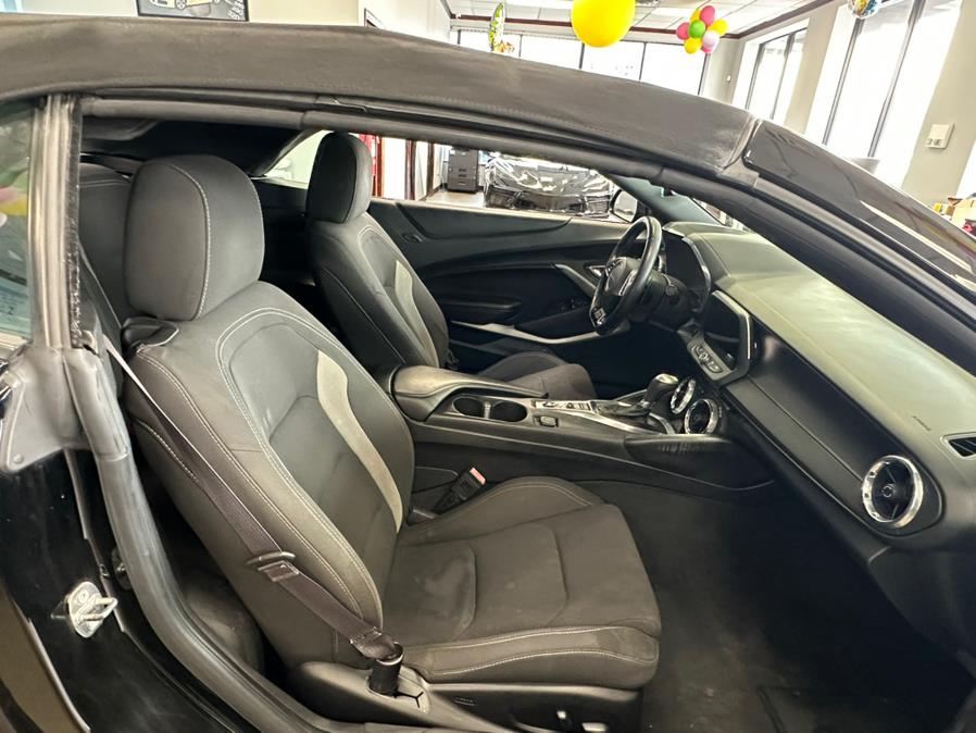 2017 Chevrolet Camaro 2dr Conv 1SS photo