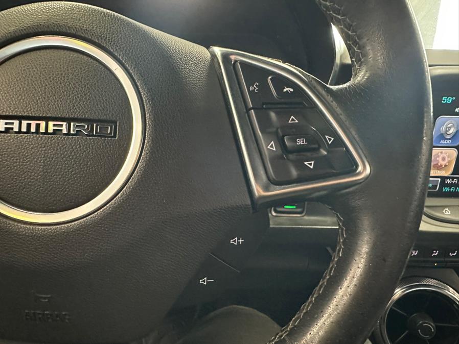2017 Chevrolet Camaro 2dr Conv 1SS photo