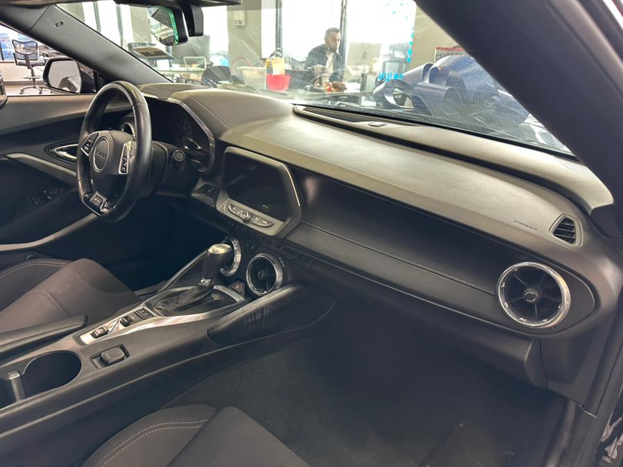 2017 Chevrolet Camaro 2dr Conv 1SS photo