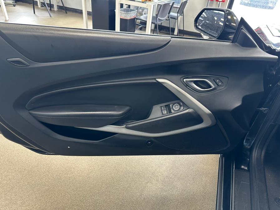 2017 Chevrolet Camaro 2dr Conv 1SS photo