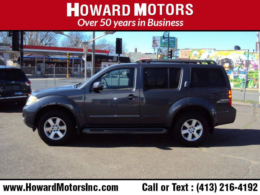 2010 Nissan Pathfinder S photo