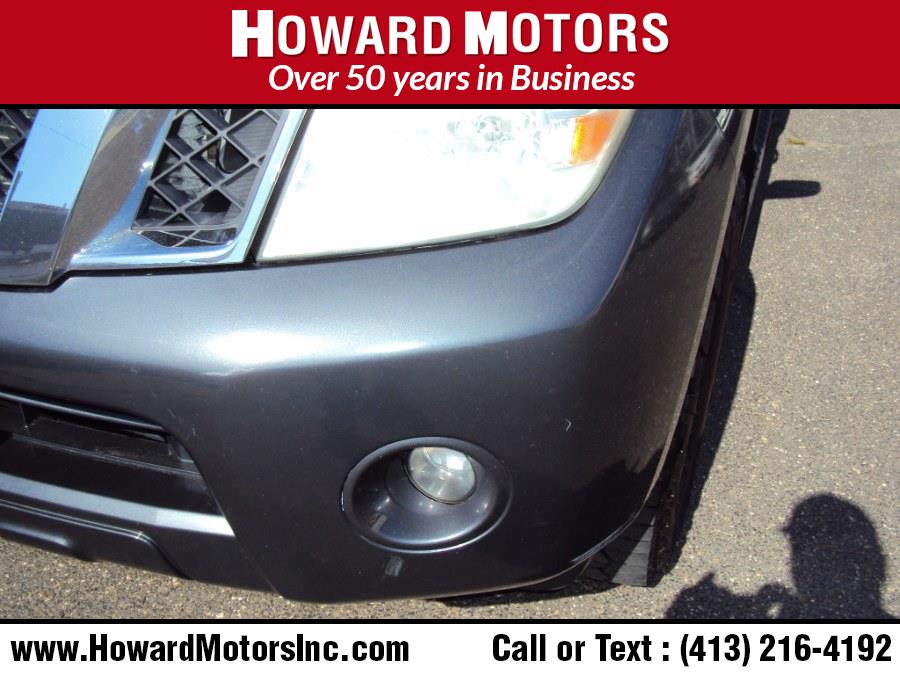 2010 Nissan Pathfinder S photo