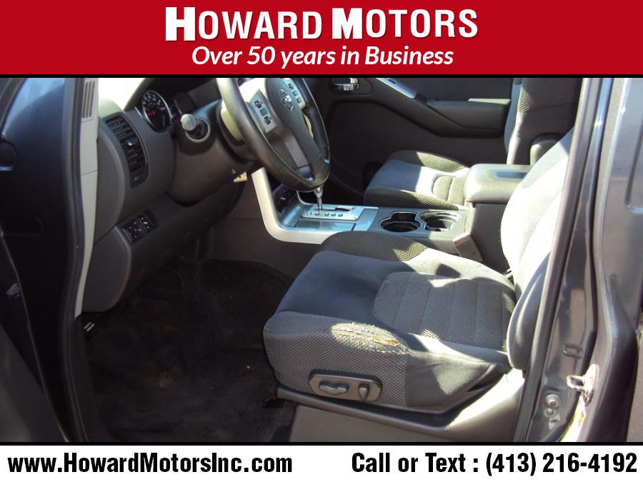 2010 Nissan Pathfinder S photo