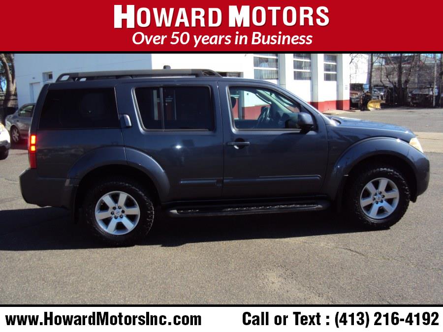 2010 Nissan Pathfinder S photo