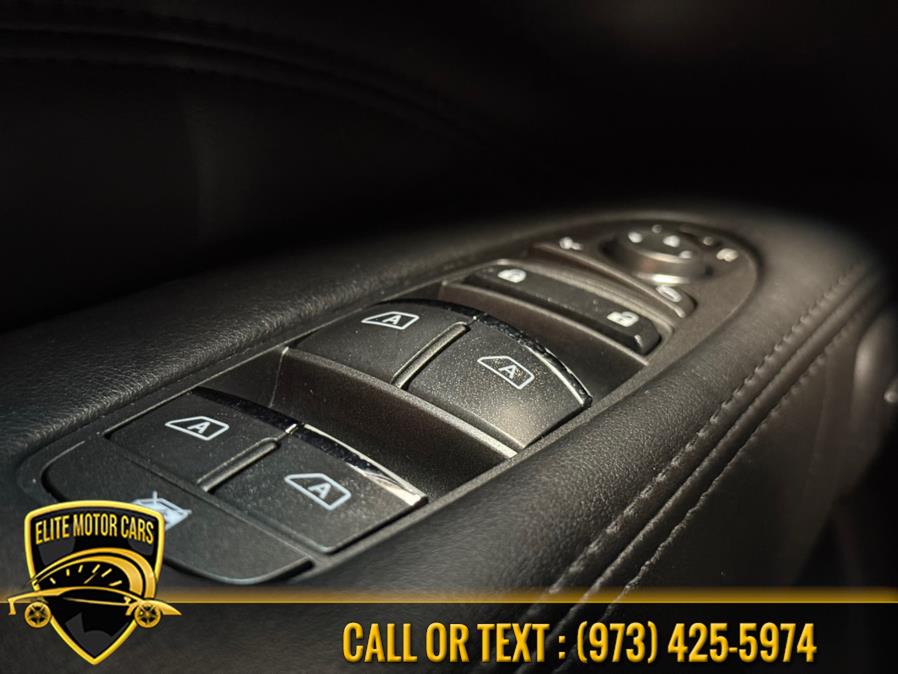 2013 Infiniti JX35 photo