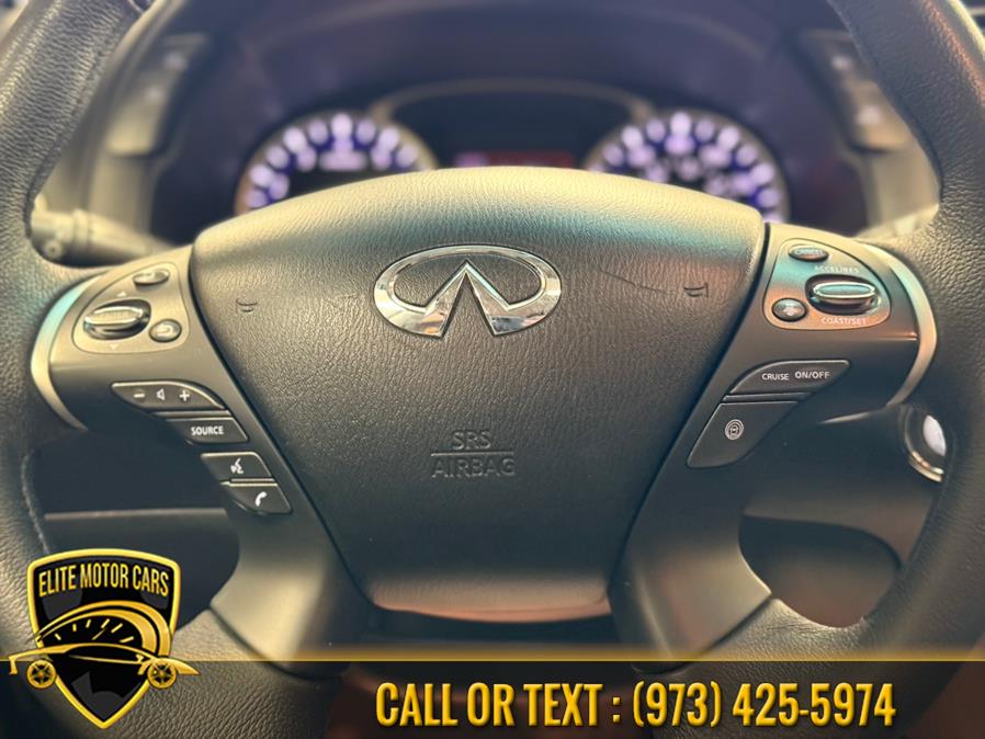 2013 Infiniti JX35 photo
