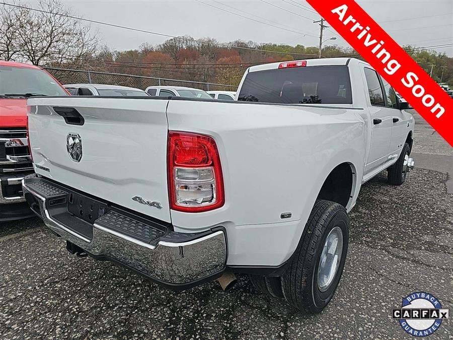 2022 RAM 3500 Big Horn photo