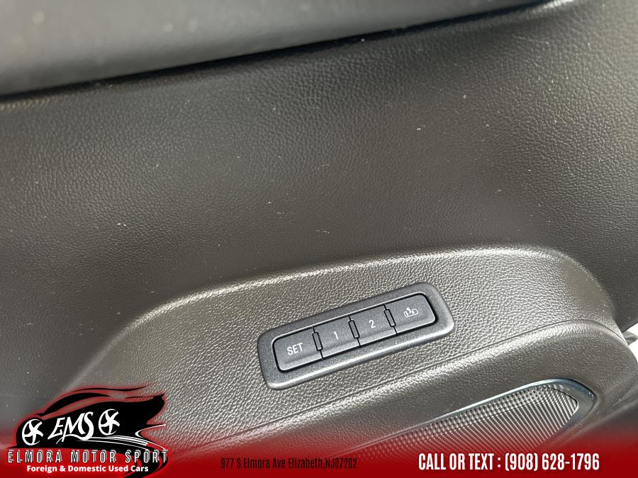 2018 GMC Yukon 4WD 4dr SLT photo