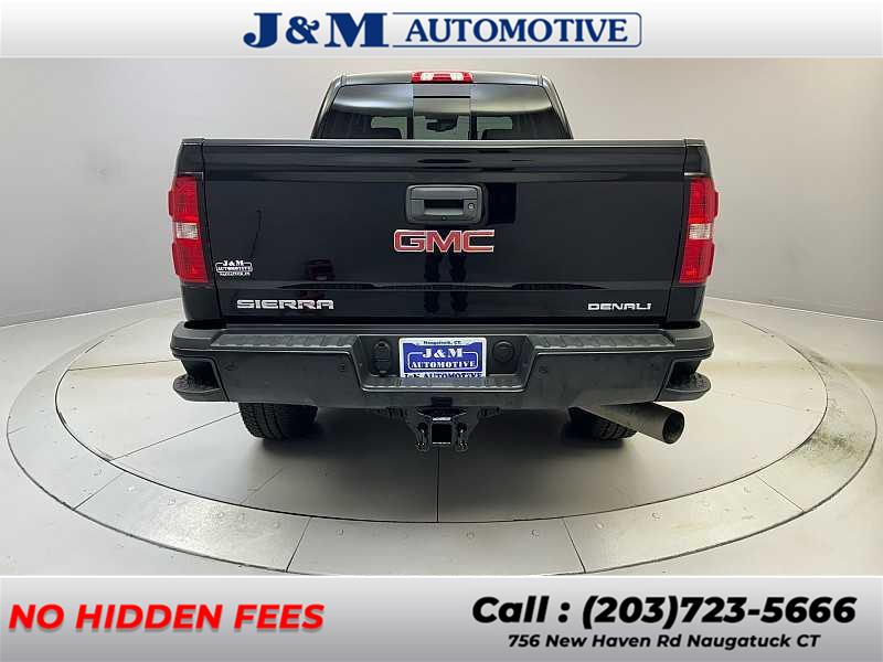 2016 GMC Sierra 2500HD Denali photo