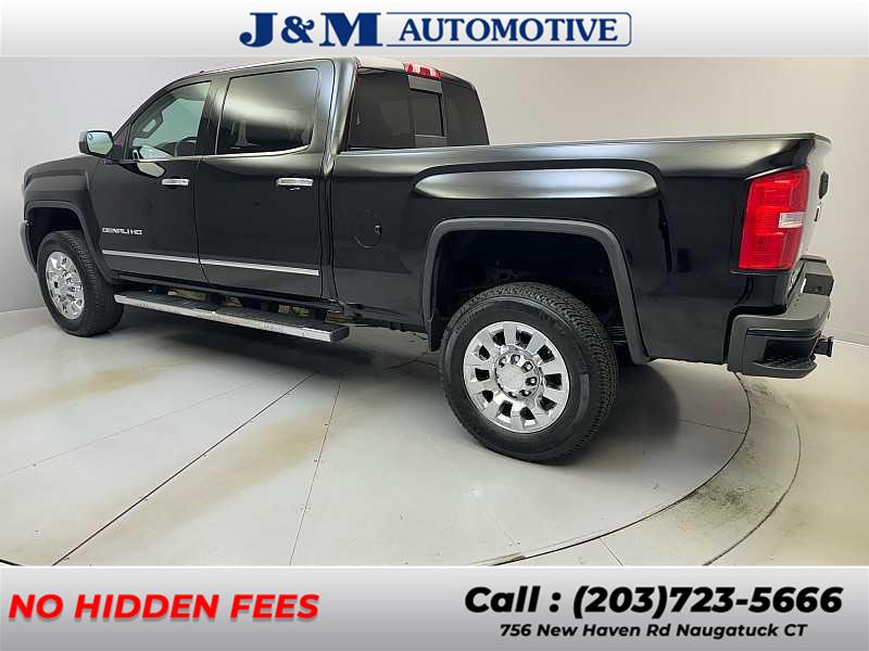 2016 GMC Sierra 2500HD Denali photo