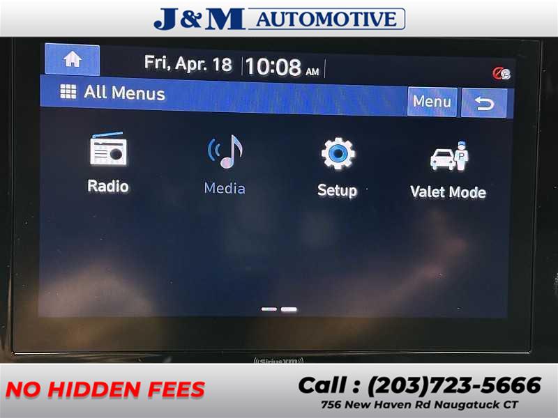 2022 Hyundai Santa Fe SEL photo