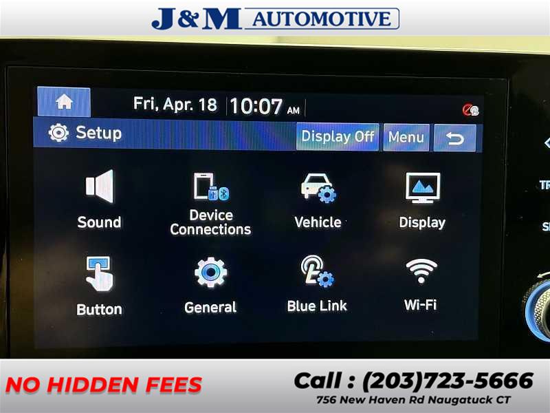 2022 Hyundai Santa Fe SEL photo