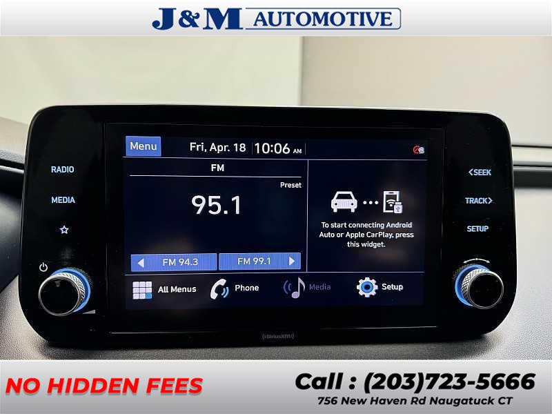 2022 Hyundai Santa Fe SEL photo