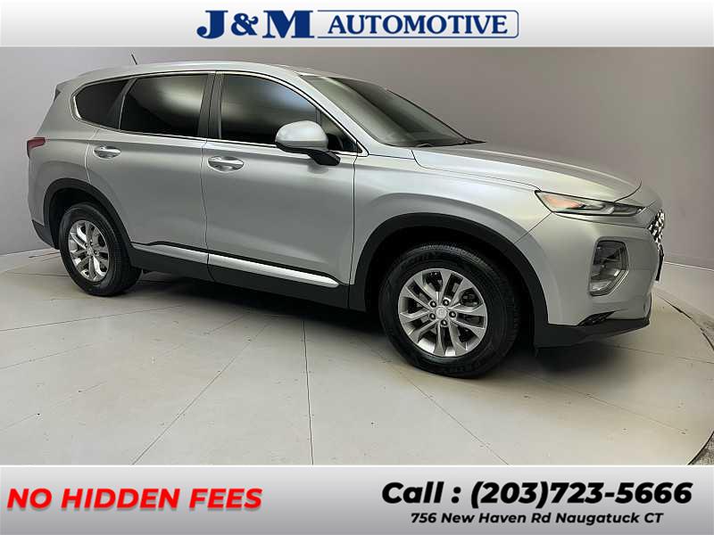 2020 Hyundai Santa Fe SE photo