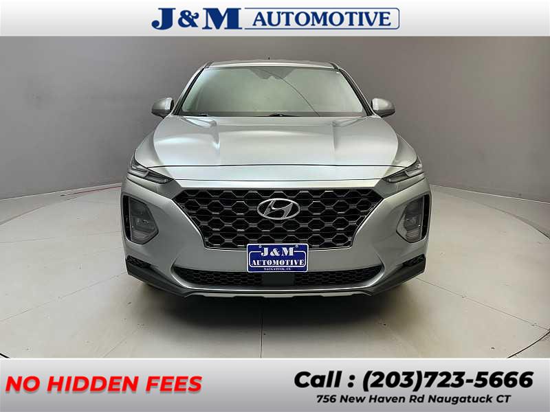 2020 Hyundai Santa Fe SE photo