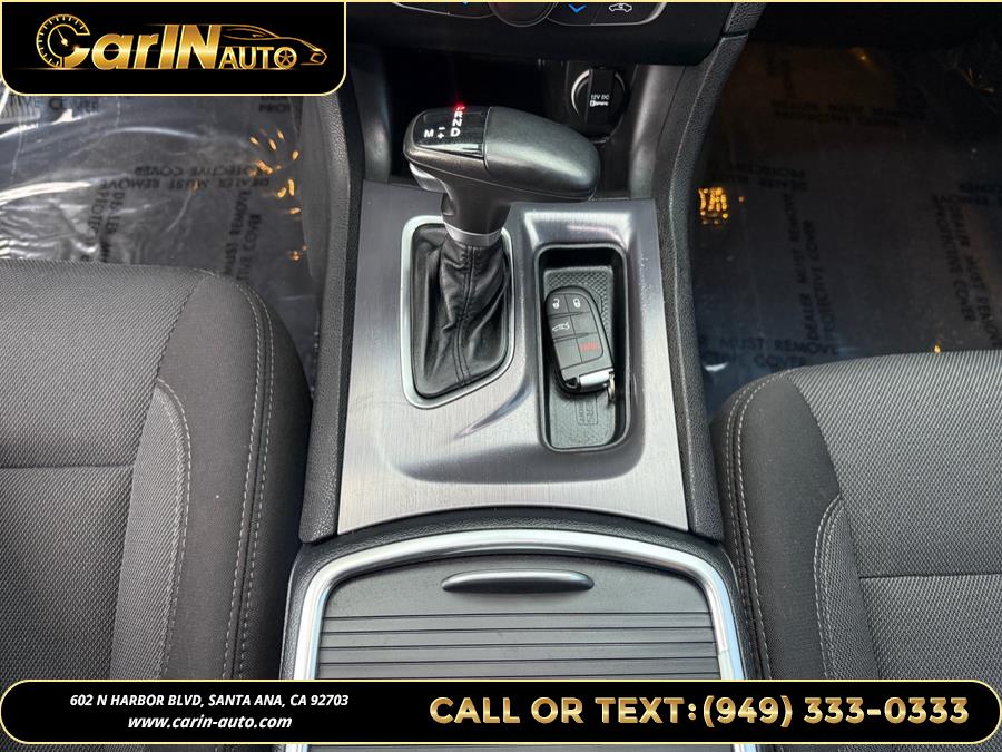 2015 Dodge Charger 4dr Sdn SE RWD photo