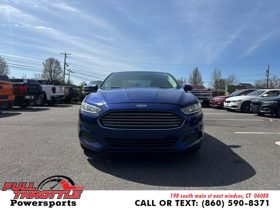 2013 Ford Fusion S photo
