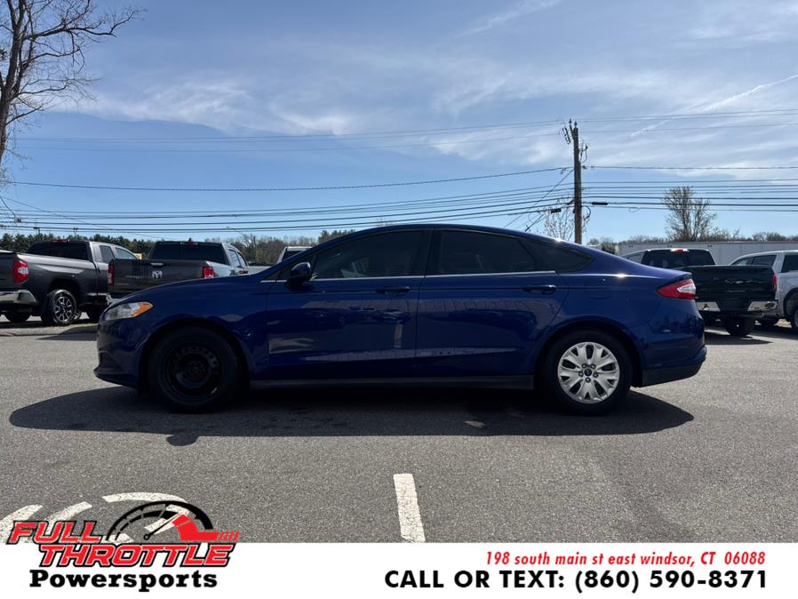 2013 Ford Fusion S photo