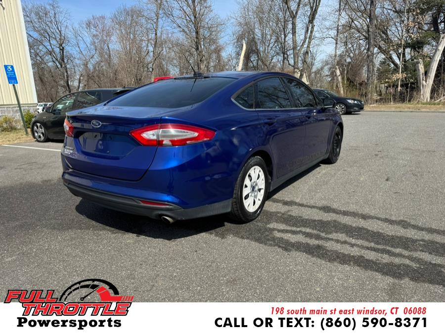 2013 Ford Fusion S photo