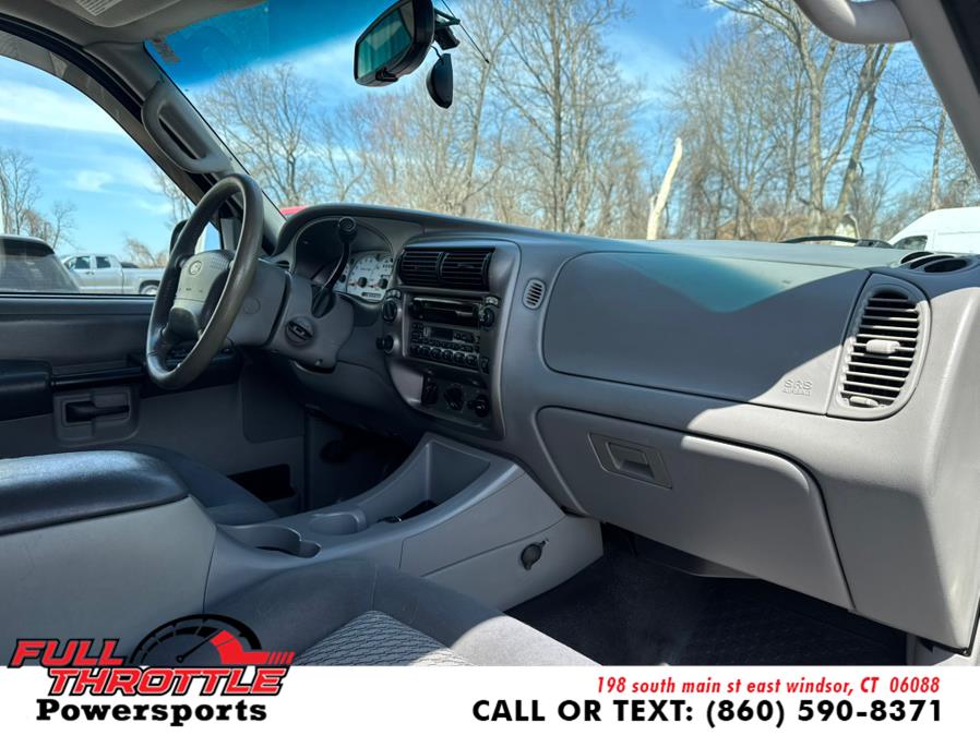 2003 Ford Explorer Sport Trac XLS photo