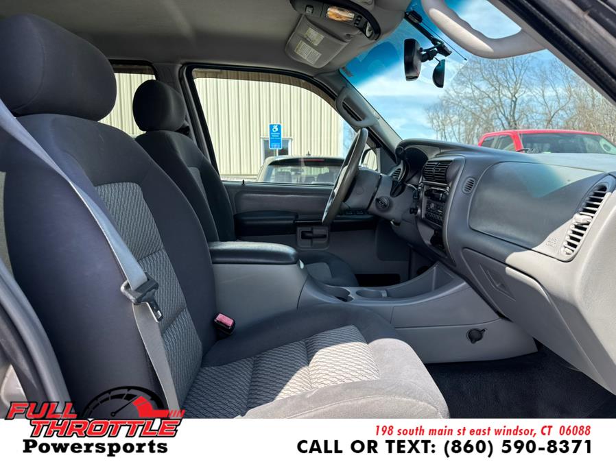 2003 Ford Explorer Sport Trac XLS photo