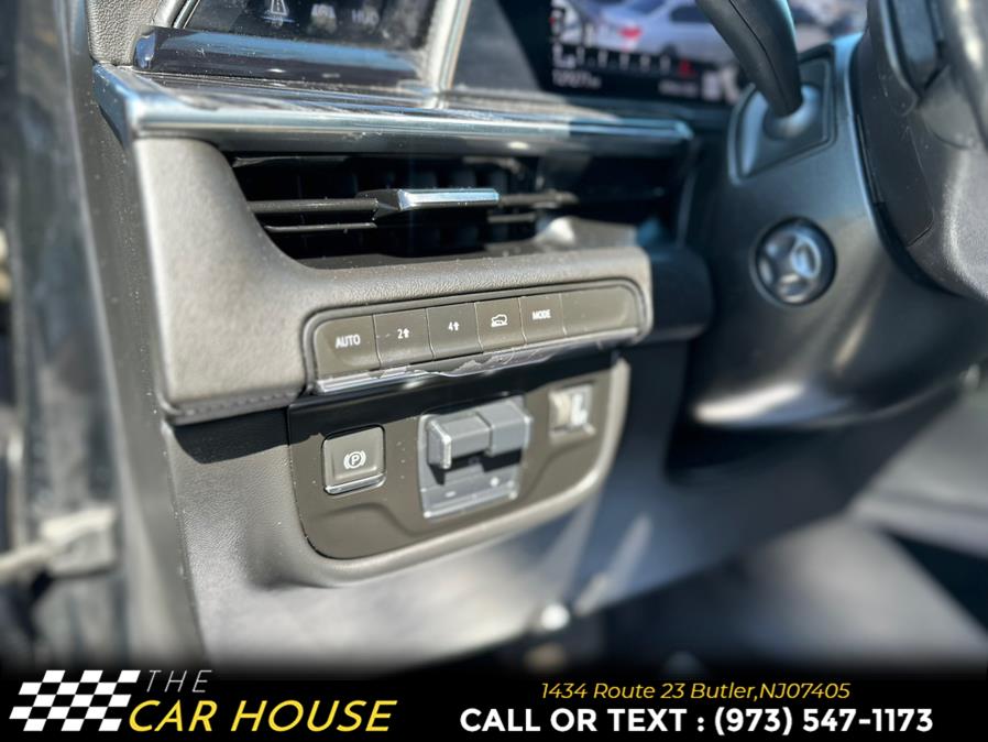 2021 Cadillac Escalade 4WD 4dr Sport photo