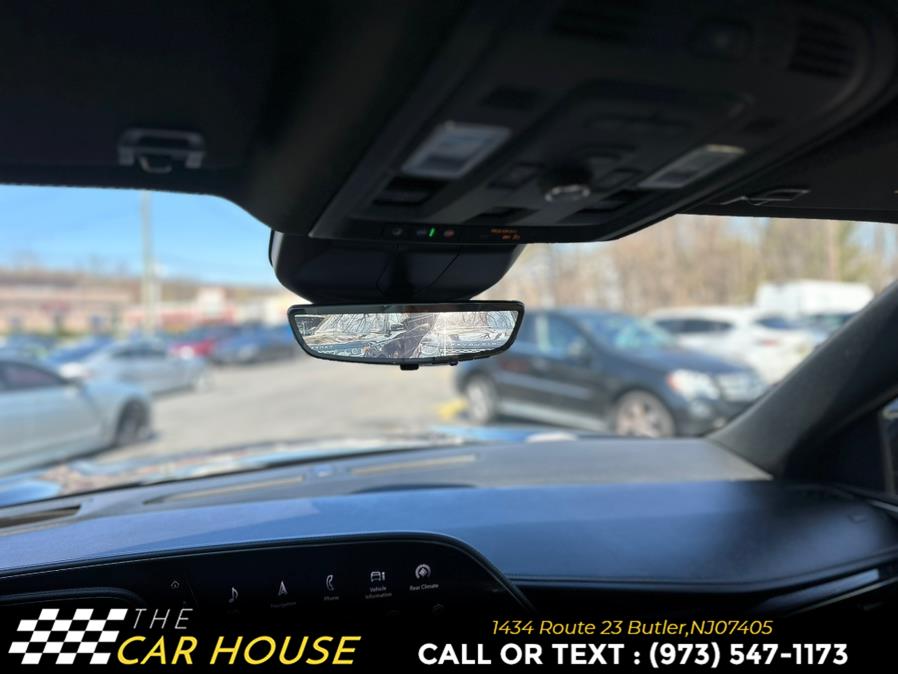 2021 Cadillac Escalade 4WD 4dr Sport photo
