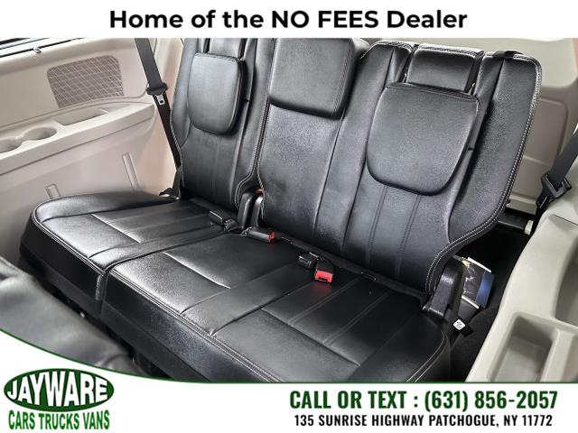 2014 Chrysler Town & Country Touring photo