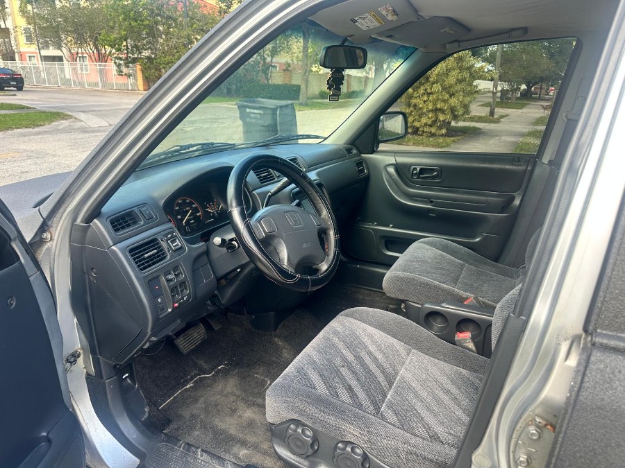 2001 Honda CR-V LX photo