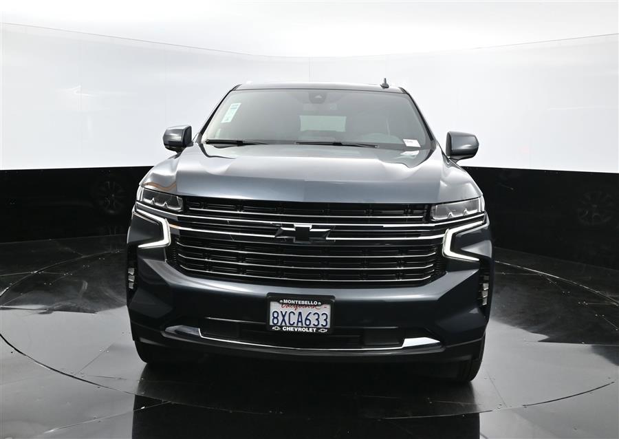 2021 Chevrolet Suburban LT photo