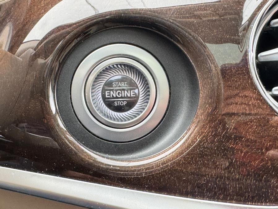 2020 Mercedes-Benz S-Class S 560 4MATIC Sedan photo