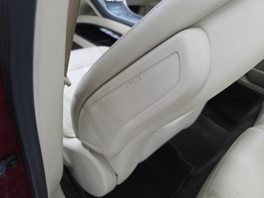 2015 Lincoln MKZ 4dr Sdn FWD photo