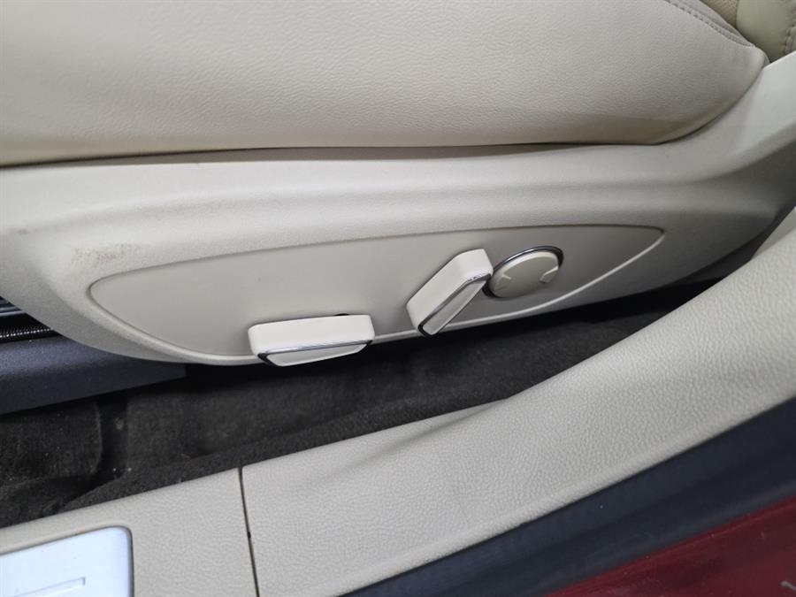2015 Lincoln MKZ 4dr Sdn FWD photo
