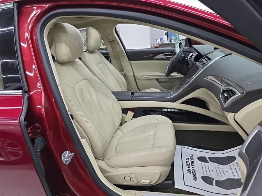 2015 Lincoln MKZ 4dr Sdn FWD photo