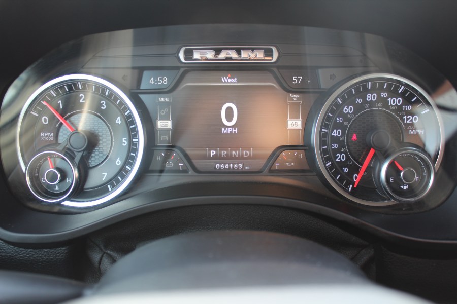 2019 RAM 1500 Big Horn/Lone Star 4x4 Crew Ca photo