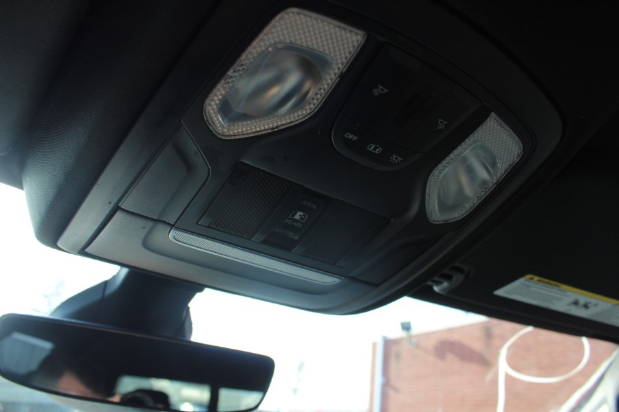 2019 RAM 1500 Big Horn/Lone Star 4x4 Crew Ca photo