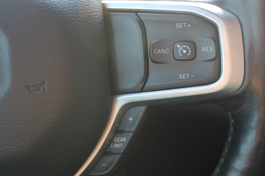 2019 RAM 1500 Big Horn/Lone Star 4x4 Crew Ca photo