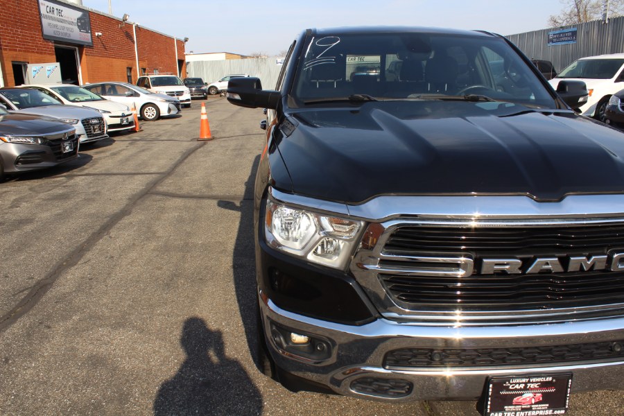 2019 RAM 1500 Big Horn/Lone Star 4x4 Crew Ca photo