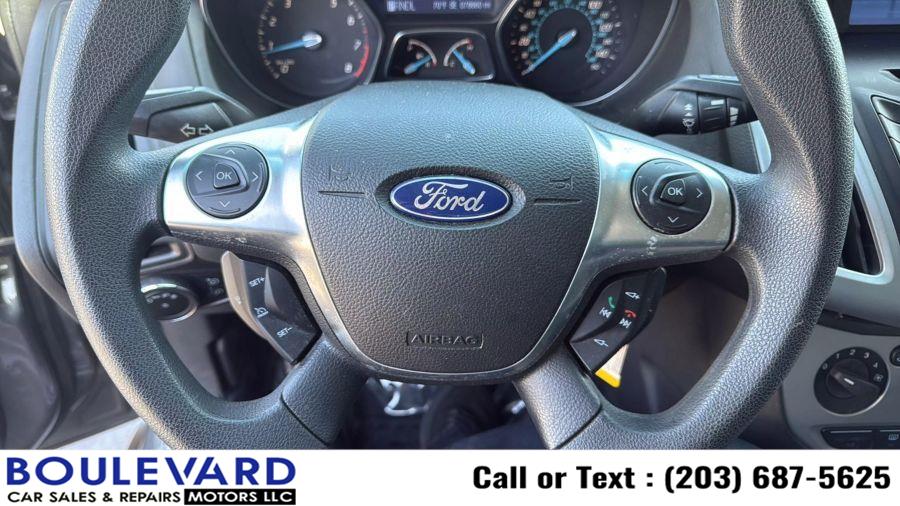 2012 Ford Focus SE photo