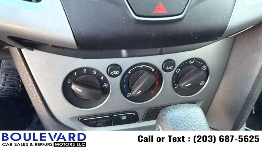2012 Ford Focus SE photo