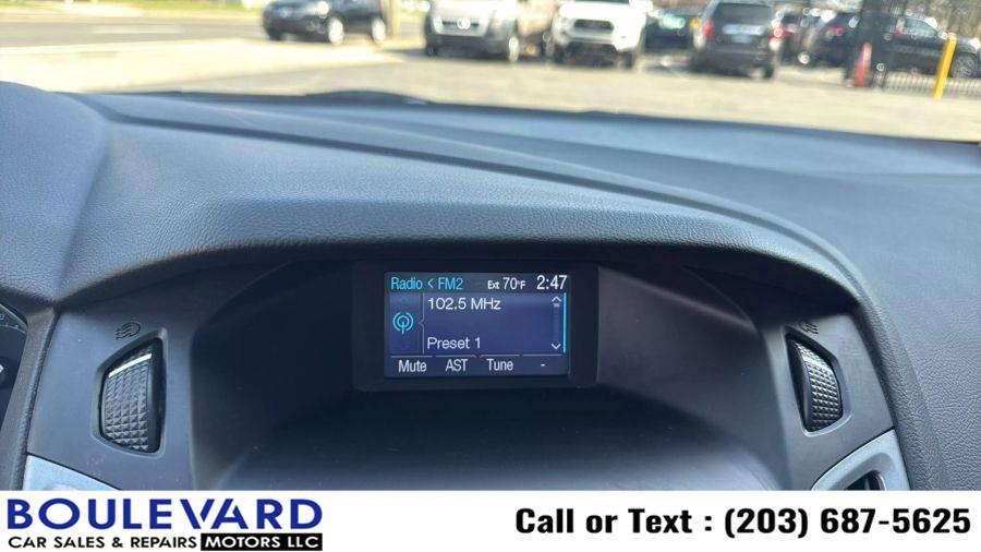 2012 Ford Focus SE photo