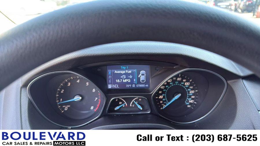 2012 Ford Focus SE photo