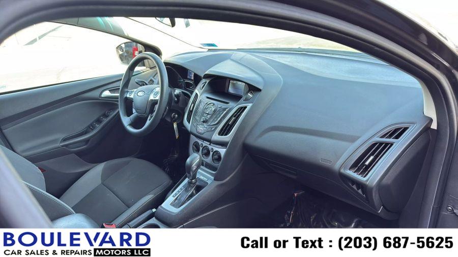 2012 Ford Focus SE photo