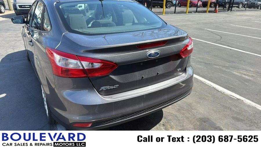 2012 Ford Focus SE photo