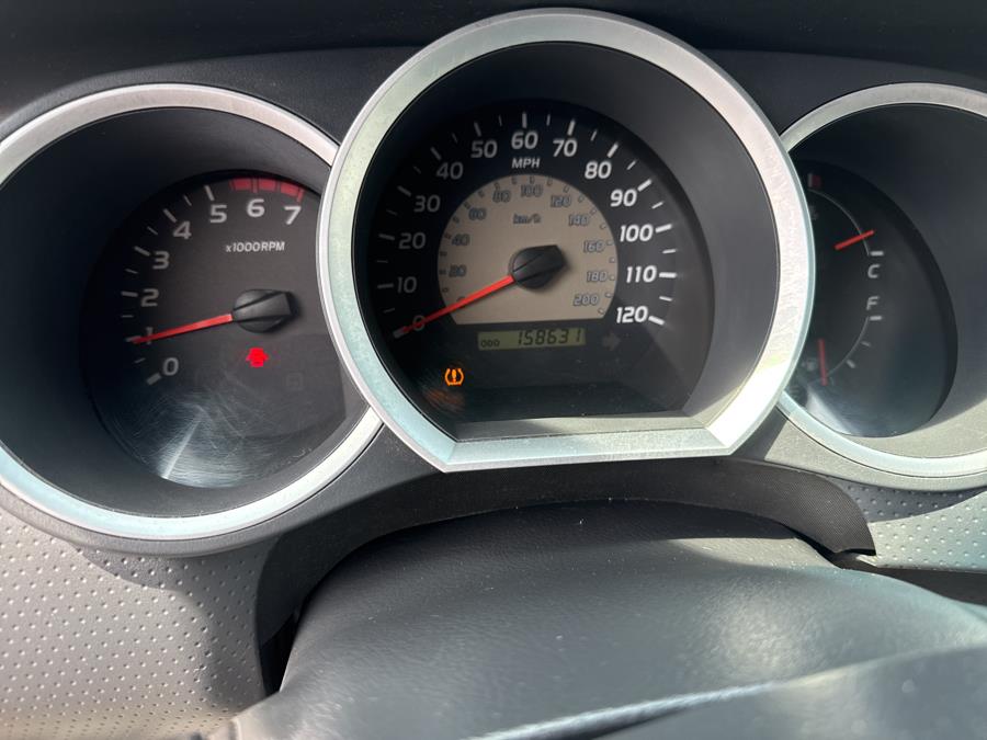 2011 Toyota Tacoma V6 photo