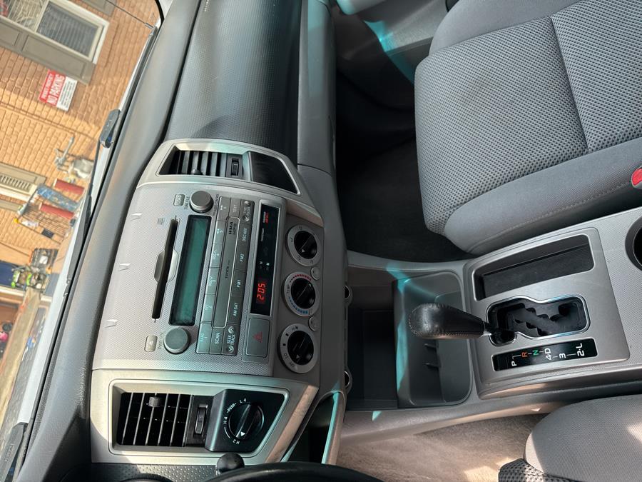 2011 Toyota Tacoma V6 photo