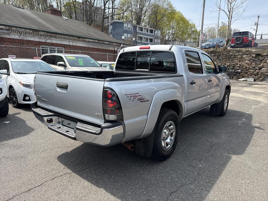 2011 Toyota Tacoma V6 photo